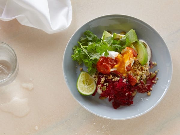 一つひとつ考え抜かれた食材のカット。調味料の濃さでごまかされない繊細な味付け。すべてのメニューが食材の魅力を引き出した料理です。