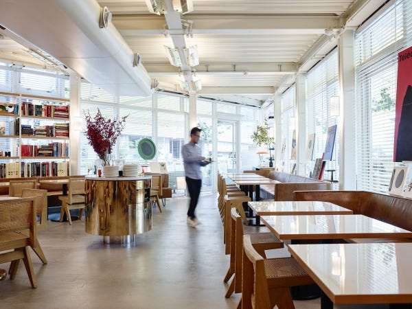 シドニー発のオールデイダイニング『bills』。そのライセンスを持つ当社は、新規出店に力を入れ、日本に8店舗を展開しています。