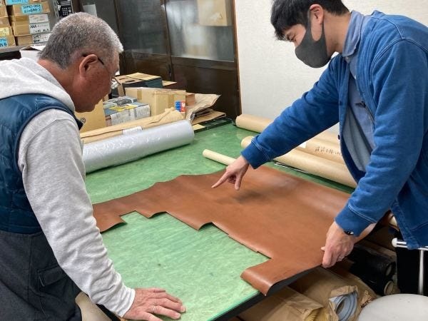 革小物OEM営業職｜アパレルブランド向け｜未経験歓迎｜普通免許