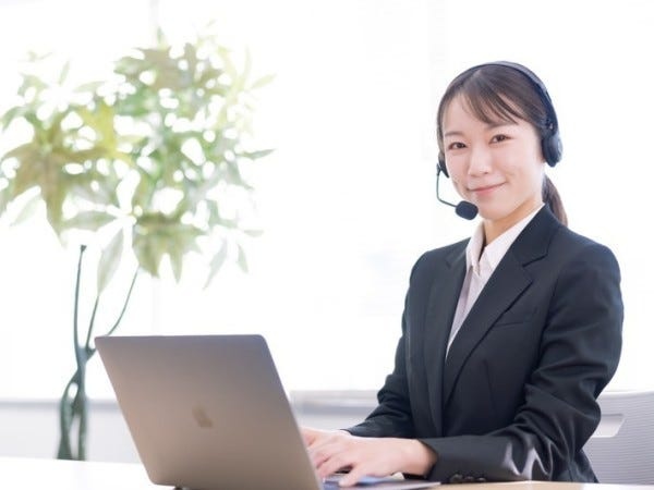 ご利用者様へのご案内、ご用件の取次などを行うお仕事です。