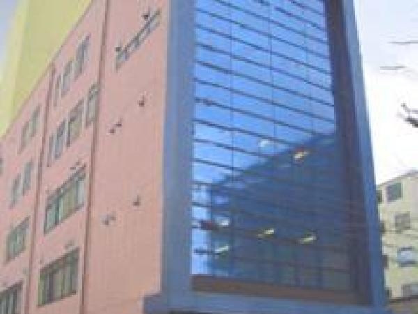 建物管理の技術営業・建物の現場管理・技術営業（未経験OK・普通自動車運転免許）