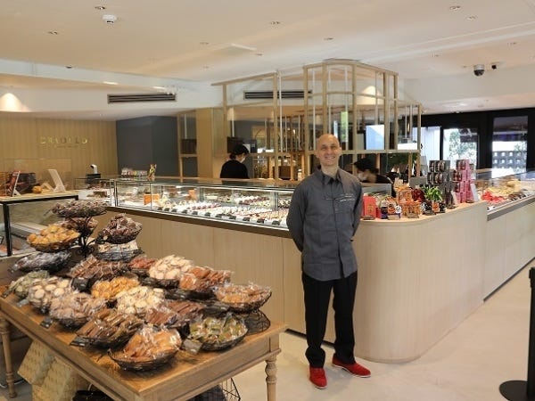 働く場所の1階が店舗なので、実際にお買い物するお客様を身近に感じることができ、仕事のやりがいに繋がります。