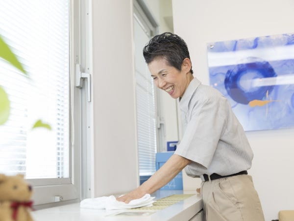 未経験歓迎！施設内の日常清掃スタッフ募集