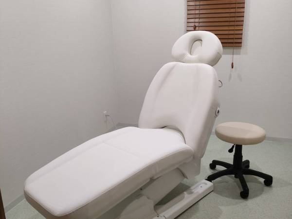 医師（夜勤なし・美容外科経験あり）