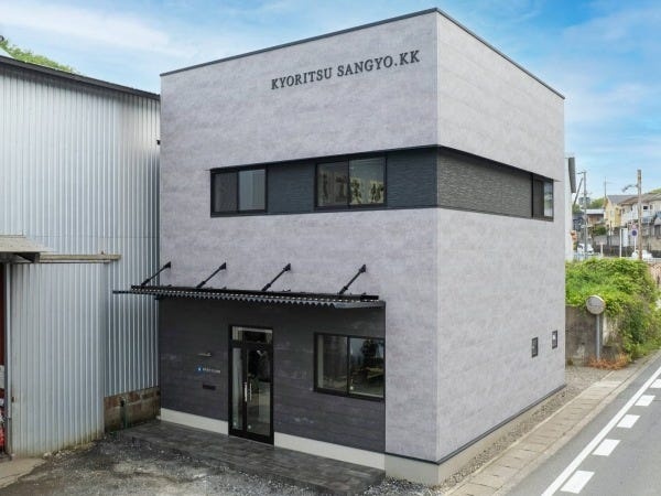 オフィスは建て替えたばかりで、環境もバツグンです！