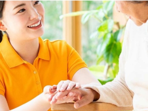 デイサービス介護職員募集｜身体介護・生活支援｜送迎あり