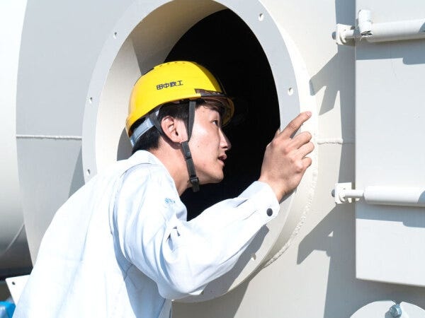 お客様に納めたプラントの稼働をサポートするお仕事です。