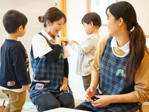 保育施設も運営し、採用活動のサポートをおこなっています。現場スタッフとのコミュニケーションも大切にしています。