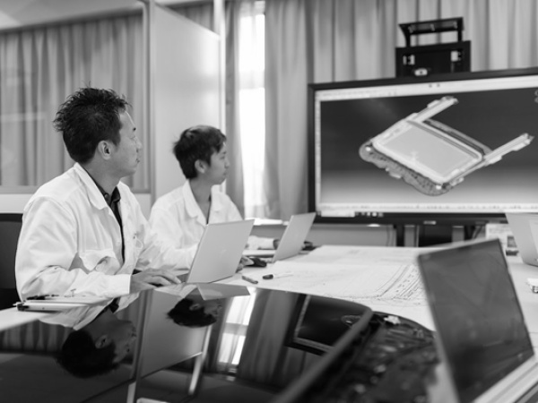 自動車部品の技術職｜製品設計・開発｜フレックス勤務可