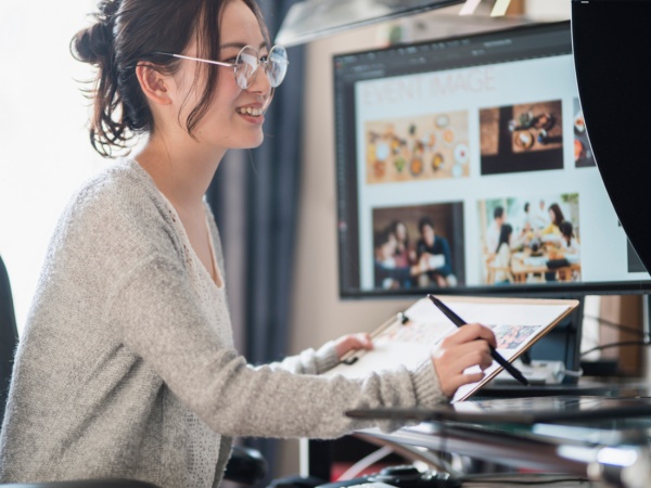 美容ファッションクリエイターサポートマネージャー・ファッションクリエイターを輝かせるマネージャー（未経験歓迎）