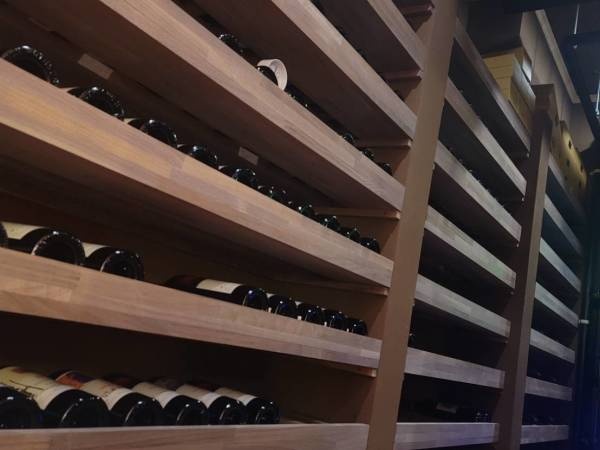 ワインセラー完備