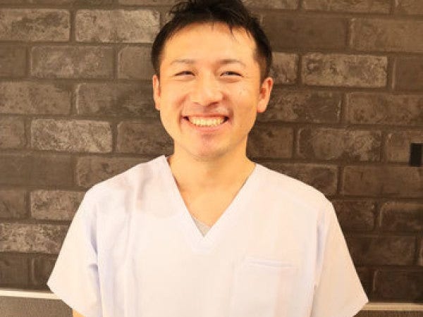 こんにちは！元気印の原川です！明るく元気な整体施術で患者さんを健康に笑顔にすることが得意！整体のコツ教えちゃいます。一緒に頑張りましょう！