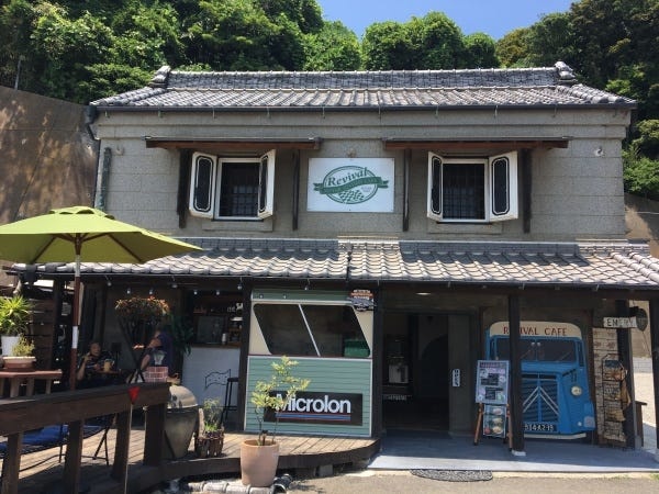 カフェスタッフ・飲食店勤務経験者（車又はバイクの運転ができる方歓迎・料理の得意な方大歓迎）