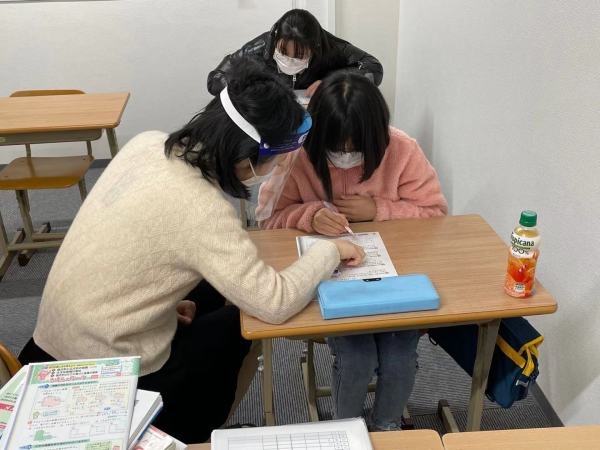 小学生・中学生対象の日本語講師（個別指導）募集
