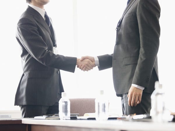 各企業様との打合せも担当します。