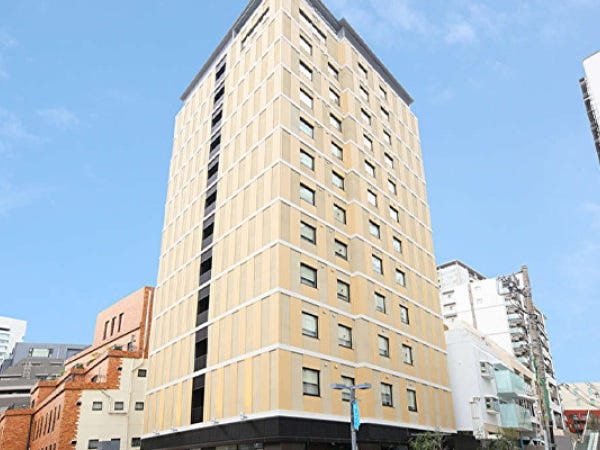 ホールスタッフ・ホテルの夕勤フロントスタッフ（未経験大歓迎・社員を目指して働きたい方歓迎）