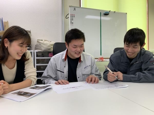社員は20代~30代のメンバーを中心に構成されており、非常に明るく、メリハリがある会社です。皆さんと一緒に働けることを楽しみにしております！