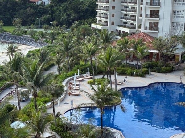 沖縄の高級リゾートホテル　　　　「ブセナテラス」に参加者全員２泊３日で宿泊