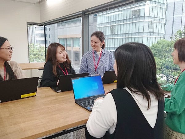 「○○さんはあの韓国アイドルが好き」など、お互いの趣味やブームも知っているくらいの距離感です。きっと居心地のよさが感じられると思います。