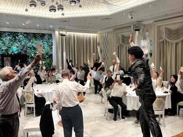 会社の周年パーティ！みんなで盛り上がりました。