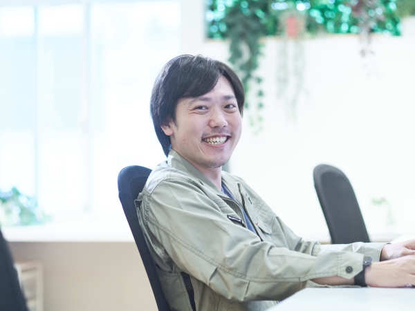 事務所は明るくアットホームな雰囲気で楽しくやっています！