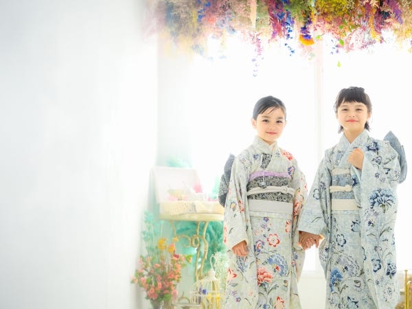 こども写真館のヘアメイク・撮影アシスタント｜美容師資格またはヘアメイク経験者歓迎