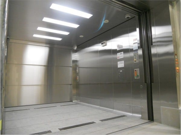 荷物用エレベーターのサービスエンジニア（保守）募集｜未経験歓迎