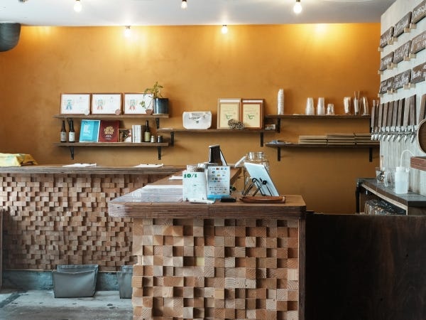 レストランスタッフ・ホールスタッフ・キッチンスタッフ