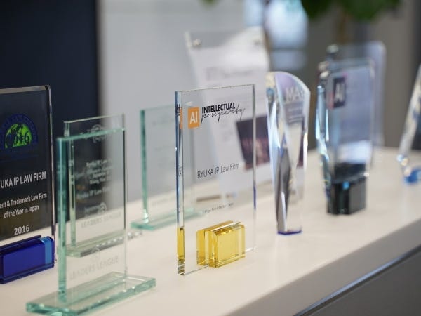 人事（人事又は広報業務経験者優遇）