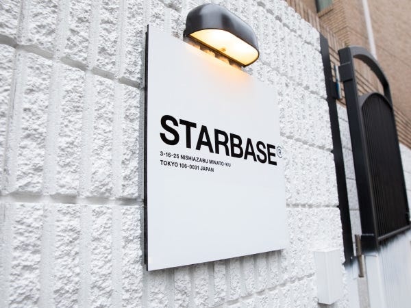 30代～40代前半を中心に20代～50代まで個性的なメンバーが集まっています！男女比もほぼ半々でバランスがとれた人員構成です。