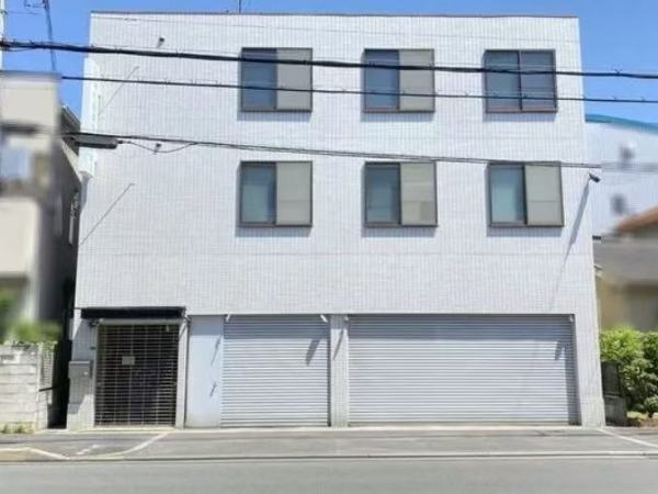 事務職（WEBデザイナーで仕事経験があり）