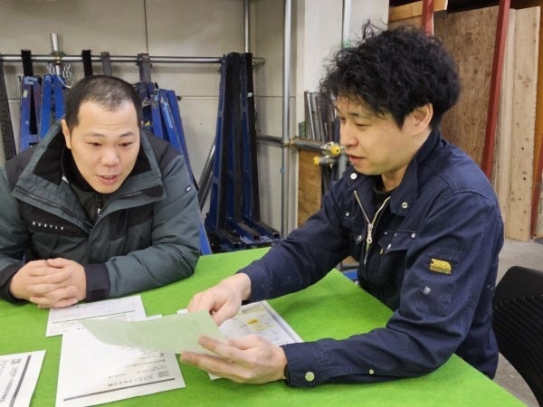 現場で施工する職長社員です。