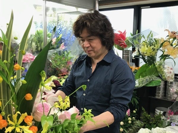 ECサイト向けフラワーデザイナー（普通自動車免許必須）