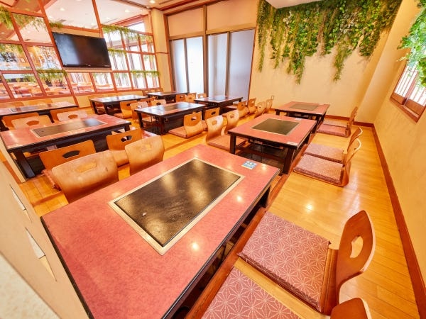 鉄板席もございます。アツアツ出来立てのお料理をご提供！
