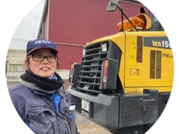 乳牛だけでなく、肉牛や乳製品・経営企画など、ジョブローテーションで自分の得意分野を見つけられます。