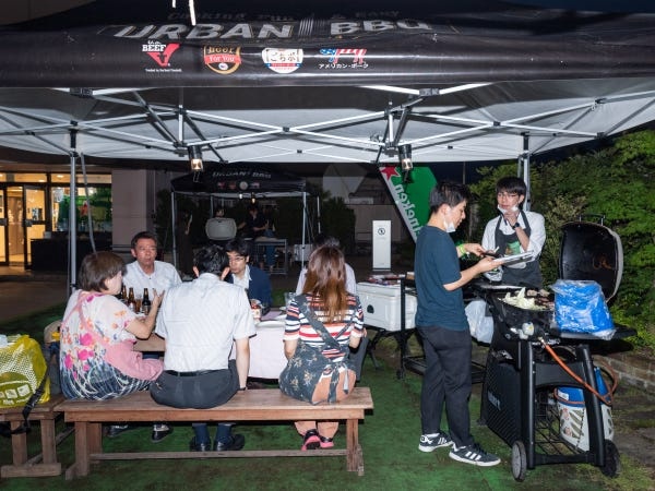 年一回の社内旅行や日帰りレジャーなどをしながら社内の親交を深めています。