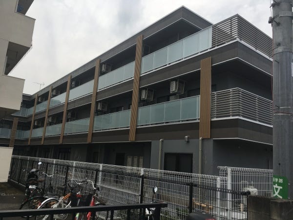 アルミ建材技術開発職：新製品開発と技術支援業務