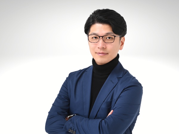 代表の生稲です。ご自分の人生の主人公である貴方自身の「夢で、終わらせない、人生」を一緒に体現しましょう！