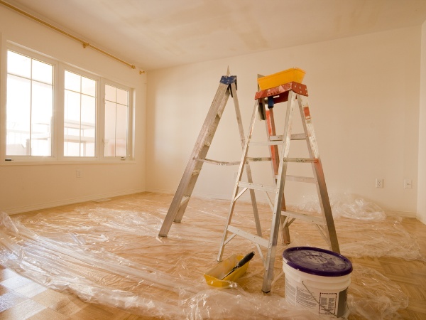 多能工として、クロスの張替えから傷の修理など、あらゆるリフォーム・修繕業務を行なっていきます。未経験であれば可能な作業からお任せします。