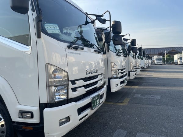 食品配送ドライバー募集！未経験者歓迎◎4tトラック運転手