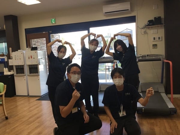 デイサービス介護職員・介護職員（交通費支給あり・未経験OK）