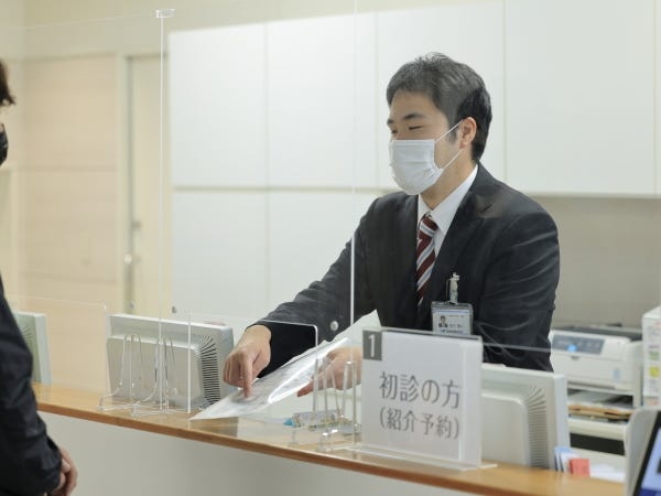 受付・救急病院での夜間急患受付スタッフ（資格なしOK・普通自動車免許）