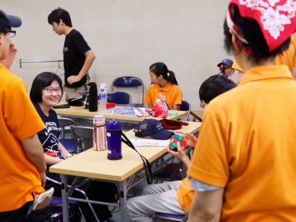 和気藹々とした職場で、日頃から利用者さんと楽しくコミュニケーションをとっています。