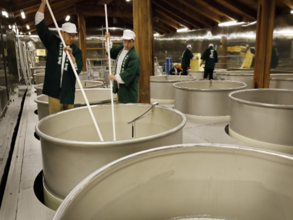 日本酒の製造スタッフ（未経験歓迎・長期休暇あり）