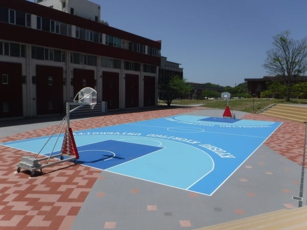 バスケットゴールや体育館設備等、スポーツに関する設備を設計し製作、設置します！