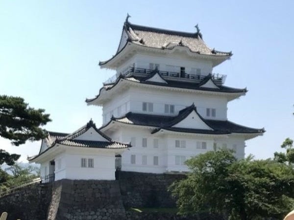 小田原名物の「小田原城」もあり、海もあり山もあり、住環境3拍子揃った過ごしやすい街です。ぜひ一緒に働いていきましょう♪