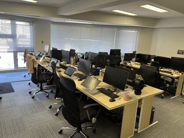 社内に漫画クリエイターが複数在籍しており、チームで漫画作りをしています！