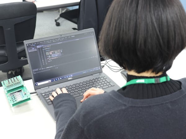 当社の研修風景になります。未経験の方でも安心して業務を始められるようにサポートをしておりますので、ご安心ください。