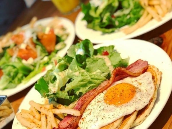 アメリカンスタイルダイナーのキッチンスタッフ募集