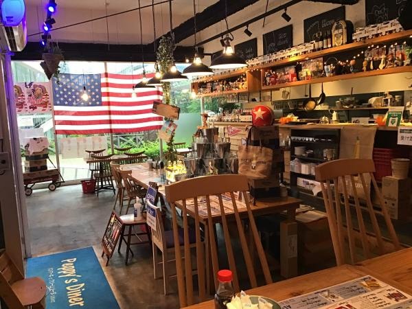 アメリカンスタイルダイナーのキッチンスタッフ募集